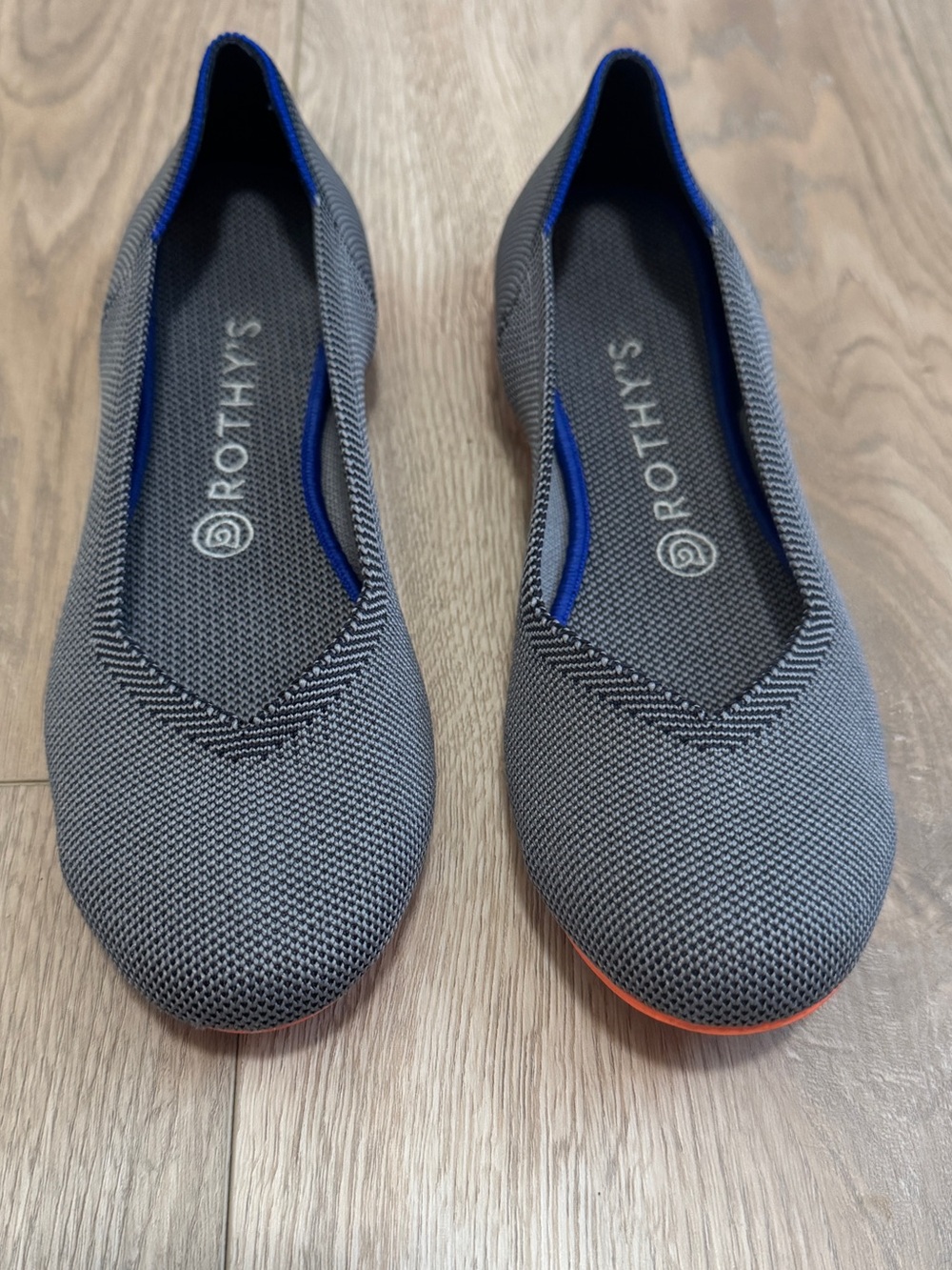 Rothys Womens Flats Dove Gray with Orange Soles Size 8.5 Rare/Retired Color - Picture 3 of 12